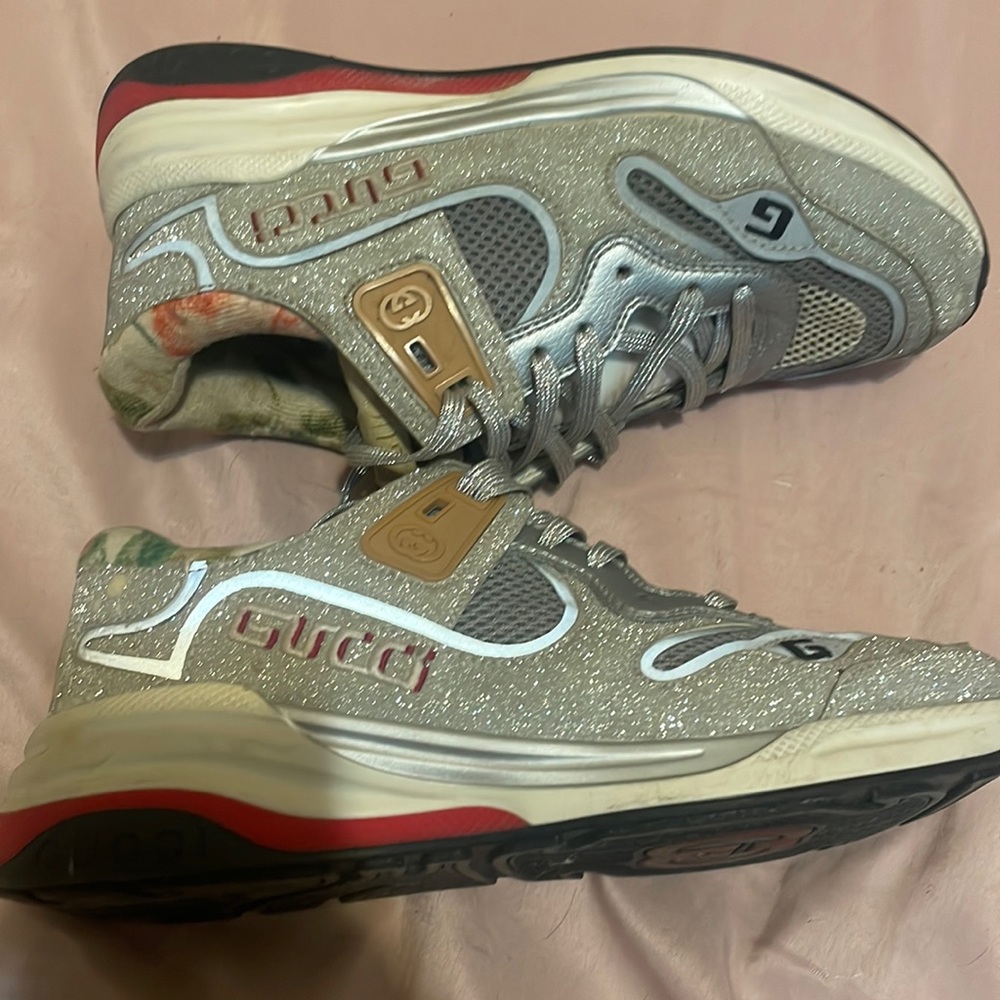 Silver Gucci sneaker. Women